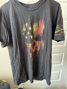 Grunt Style Black Short-Sleeve Tee with Distressed Red & Gold Flag Skull